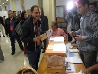 Luena pide "participación masiva" para "consolidar nuevo tiempo en España"