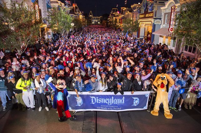 Disneyland California celebra su 60 aniversario