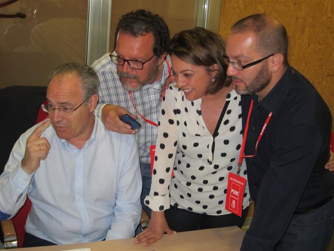 Durán, Franco, Ambrosio y Luque miran los resultados