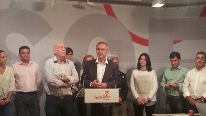 González Tovar y miembros candidatura socialista