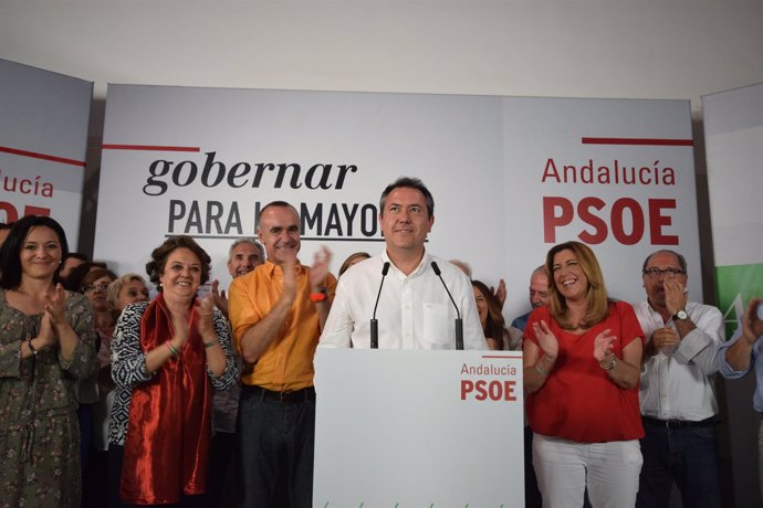 Juan Espadas, candidato del PSOE en Sevilla, en la noche electoral
