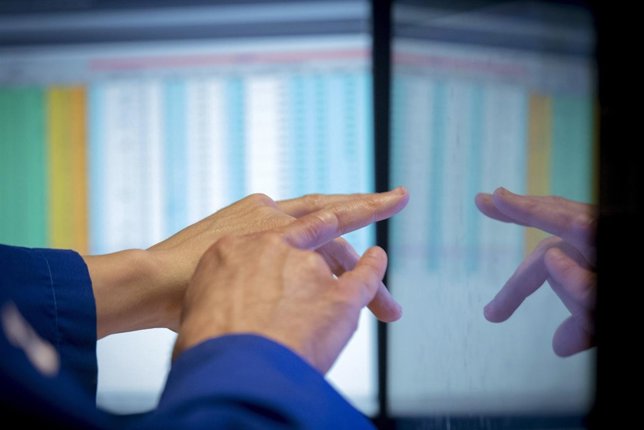 Los mercados, pendientes de Grecia y Estados Unidos