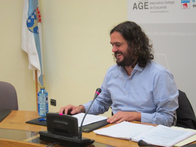 El diputado de AGE Antón Sánchez, en rueda de prensa