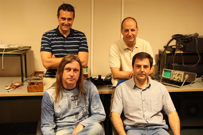 Patentan un semáforo con luces en su base