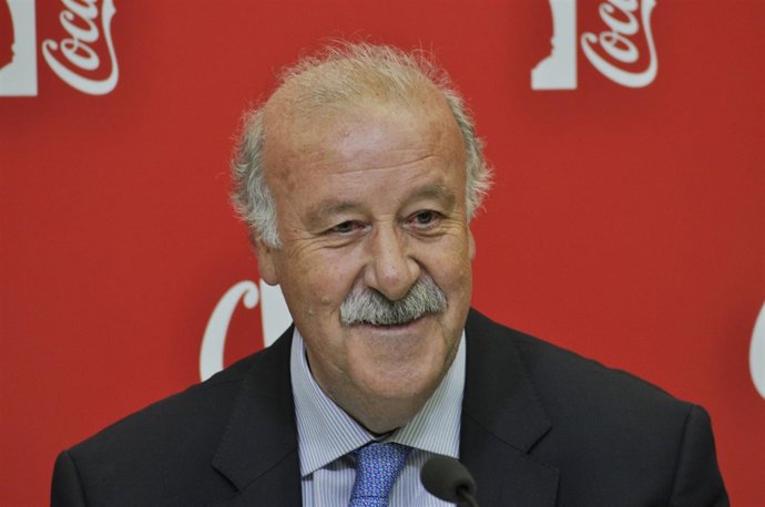 Vicente Del Bosque.Seleccionador Nacional.3º trofeo tarjeta blanca Coca-Cola.