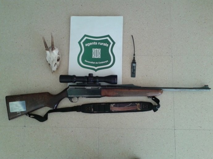 Material decomisado por los Agentes Rurales de la Generalitat