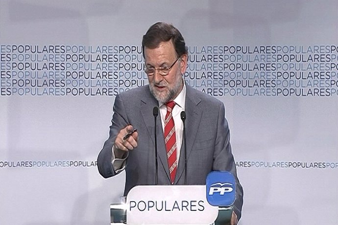 Rajoy no hará cambios en el PP tras las elecciones