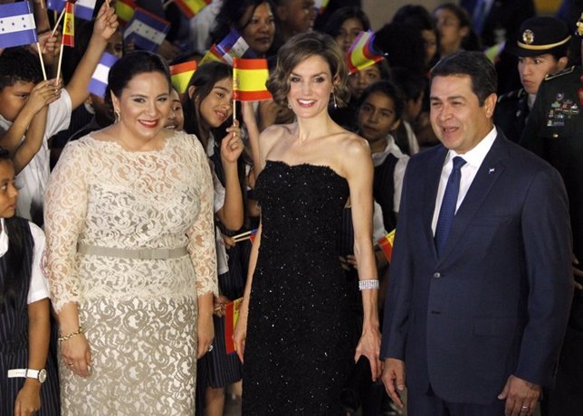 Reina Letizia Ortiz en Honduras con el presidente de Honduras Juan Orlando Hernandez y su mujer