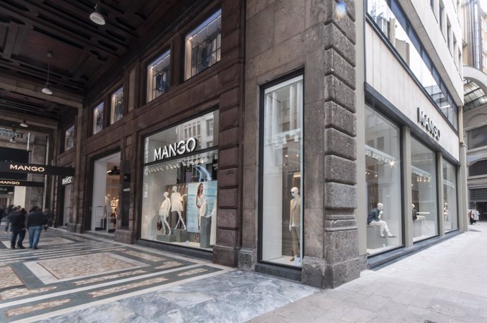 Tienda de Mango en Milán