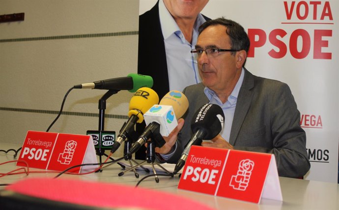 José Manuel Cruz Viadero, candidato del PSOE a la Alcaldía de Torrelavega