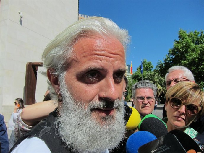 Benavent atiende a los medios tras ir al juzgado