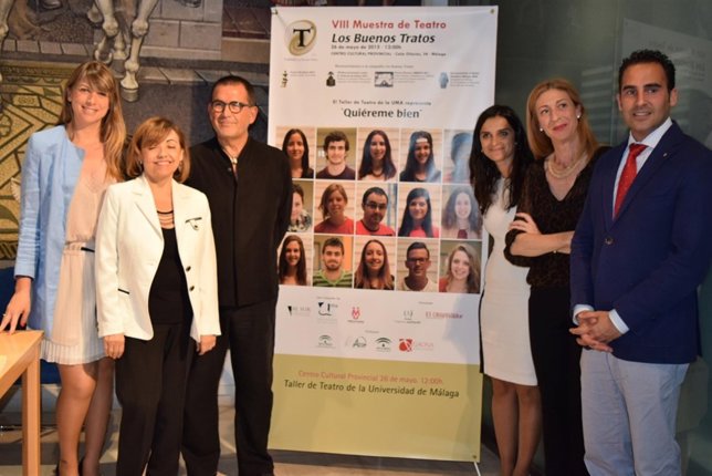 Carmen Cuello, directora del IAM, en la presentación de una obra de teatro