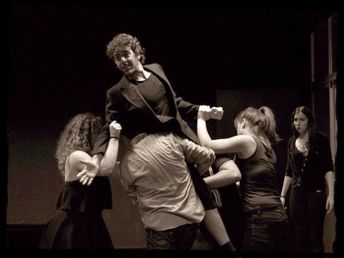 Representación de Personne, de elena Bolaños, trabajo fin de carrera ESAD Málaga