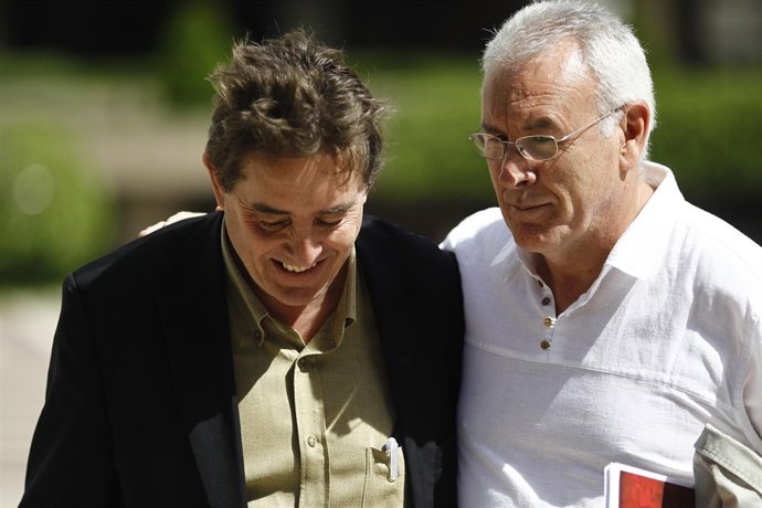 Cayo Lara y Luis García Montero.