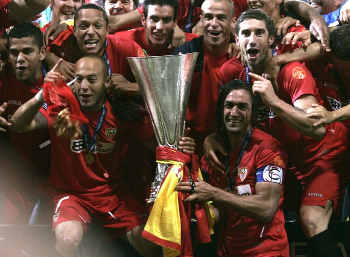 El Sevilla gana la UEFA en 2007