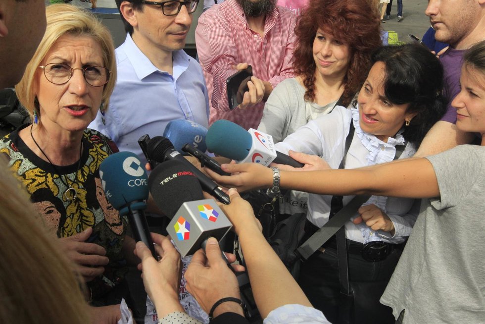 Rosa Díez presenta la campaña Pasa la bola