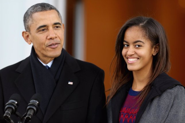 Malia Obama con su padre Barack