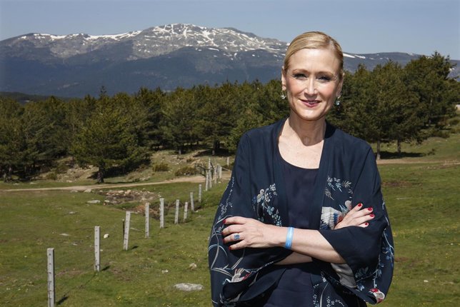Cristina Cifuentes en la Morcuera. 