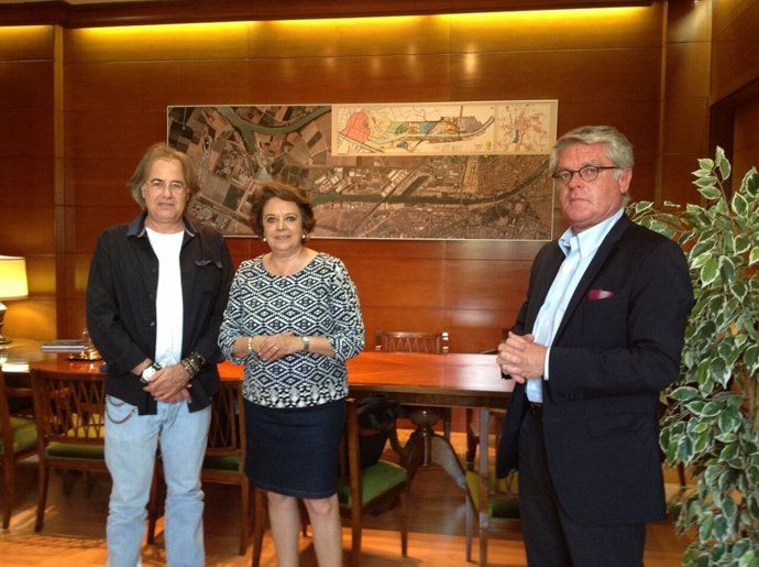 Reunión de Carmen Castreño y Open Star 