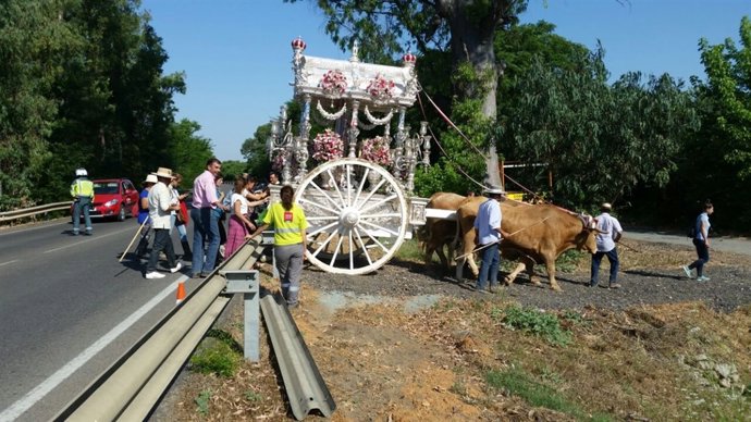 Regreso de carretas de la romería del Rocío