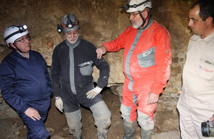 FOTO Cueva De Fuente Buena