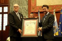 Elfidio Alonso recibe la Medalla de Oro de Tenerife