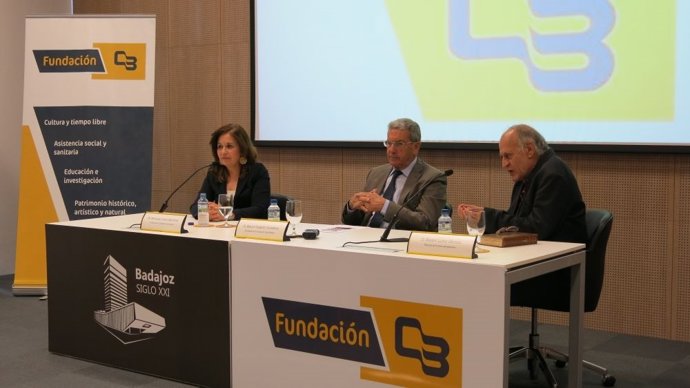 Presentación del I Curso-Campamento Urbano de Inglés para niños en Badajoz