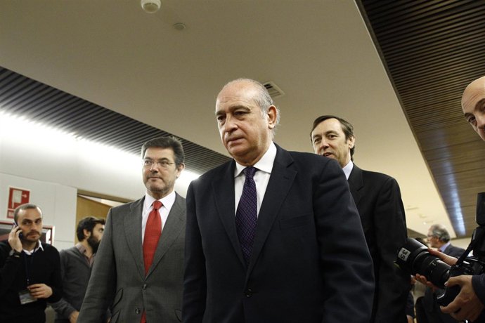 Catalá, Jorge Fernández Díaz y Rafael Hernando en el Congreso