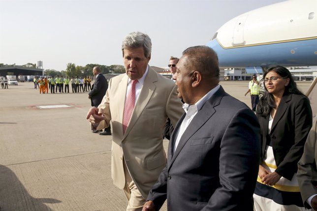 Kerry llega a Sri Lanka