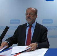 León de la Riva, 20 años de gobierno con cinco mayorías absolutas