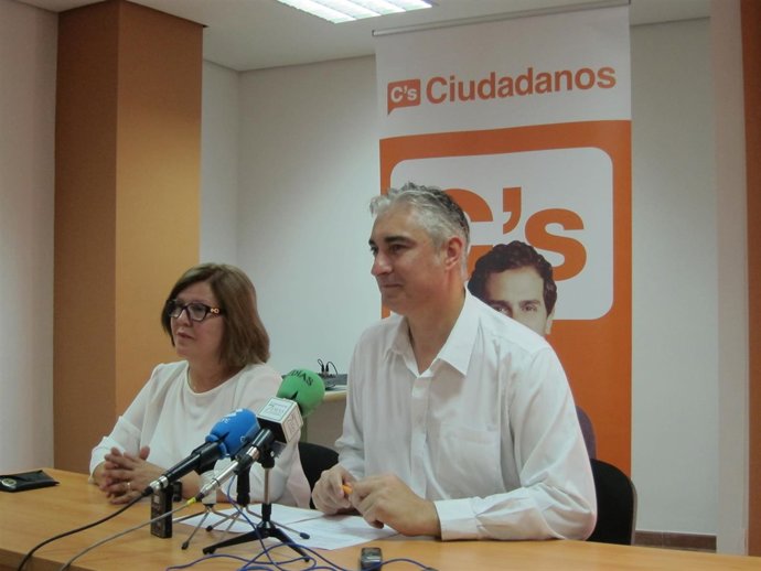 Los dos concejales de Ciudadanos Mérida