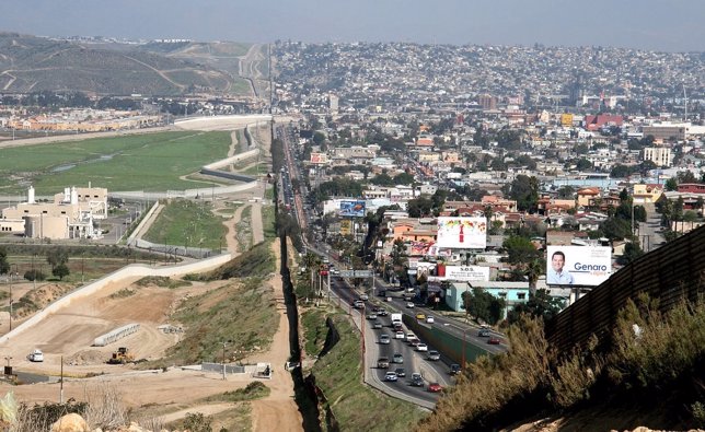 Frontera de Estados Unidos con México, Tijuana