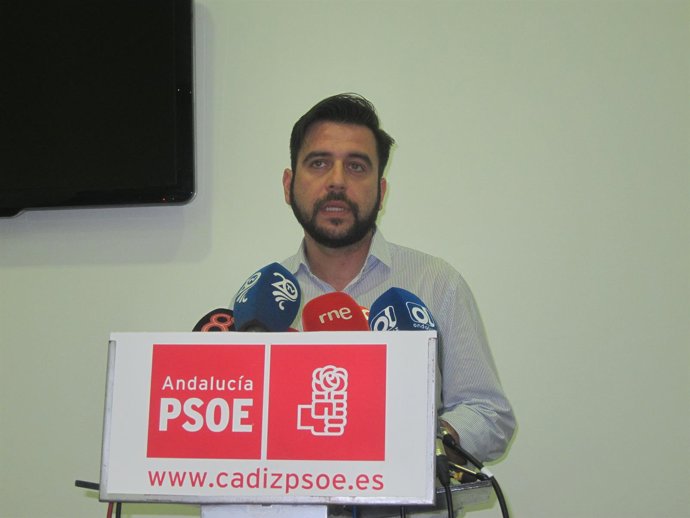 González en rueda de prensa
