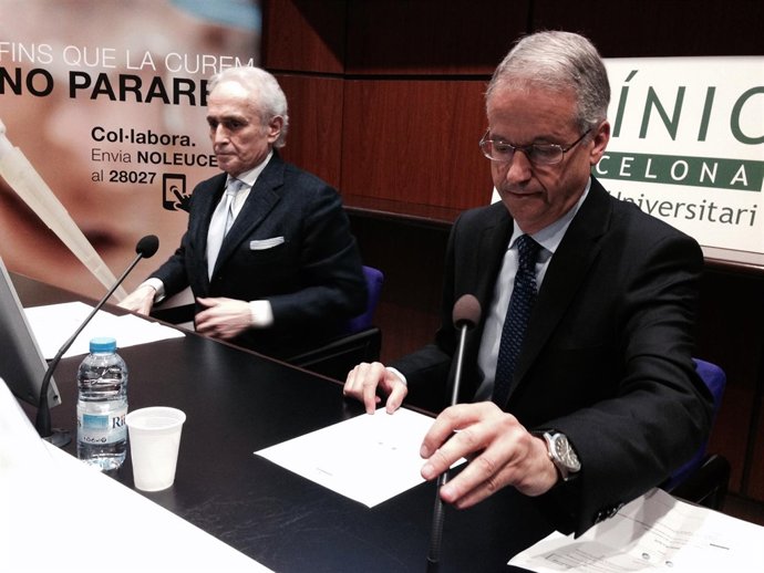 El tenor Josep Carreras y el director del Hospital Clínic, Josep M.Piqué