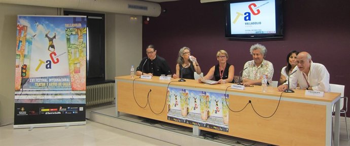 Artistas de algunas de las compañías programadas hoy y mañana en el TAC