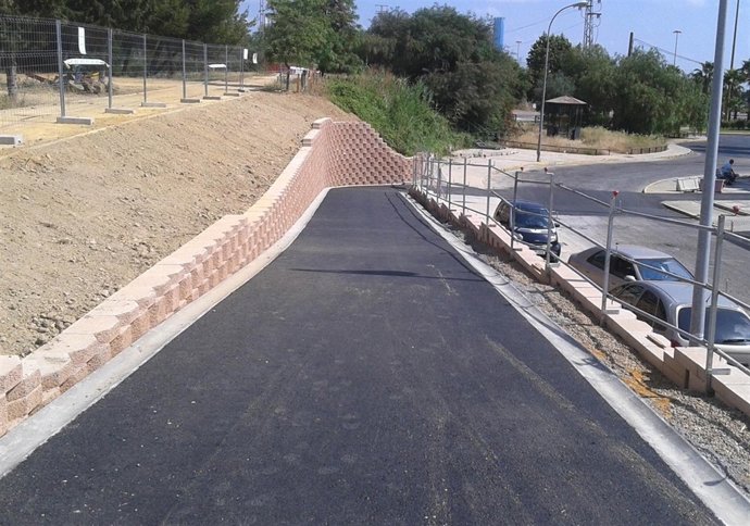 El carril bici de Camas está casi listo.
