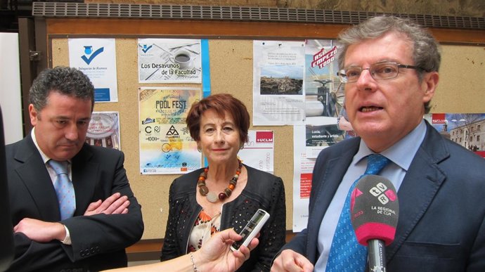 Vicepresidenta TC y rector UCLM