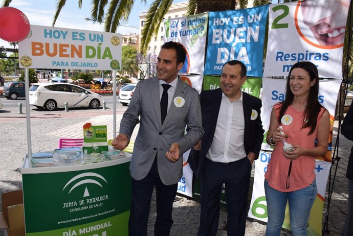 El delegado del Gobierno andaluz, Ruiz Espejo, y Daniel Pérez, de Sanidad
