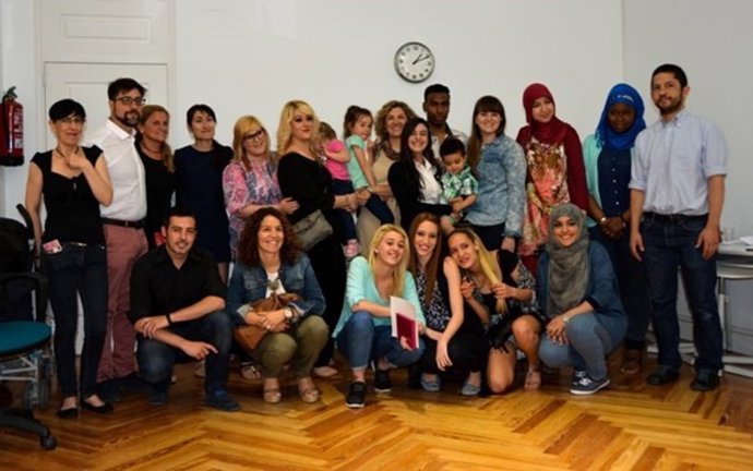 Jóvenes 'Cocinando futuro' de Plan Internacional