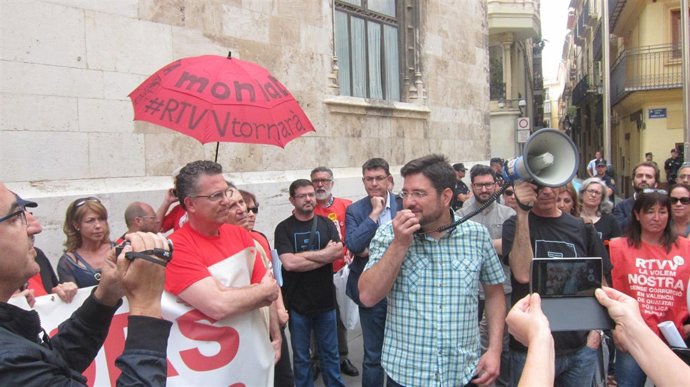 Blanco interviene ante extrabajadorfes de RTVV 