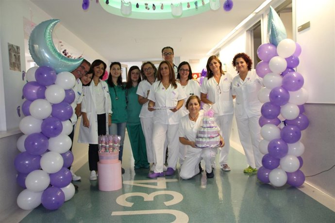 Parte del equipo de la Unidad de Neonatología del hospital Santa Lucía
