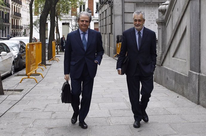 José Antonio Griñán llega al Tribunal Supremo para declarar por los ERE