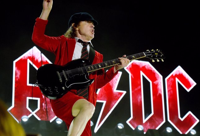 Angus Young de AC/DC