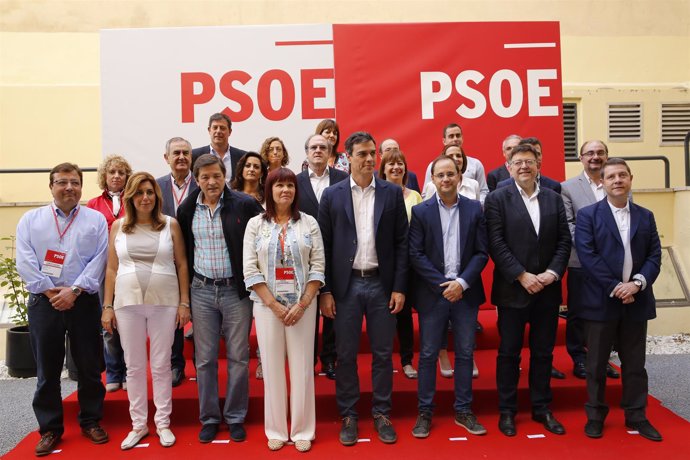 Pedro Sánchez y los 'barones' y candidatos 