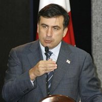 El ex presidente de Georgia adquiere la nacionalidad ucraniana y es nombrado gobernador de Odessa
