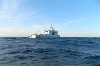 El buque de Acción Marítima 'Meteoro' recoge 37,4 toneladas de residuos sólidos del Oleg Naydenov