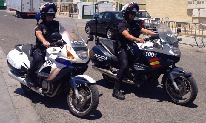Policías nacionales en Melilla
