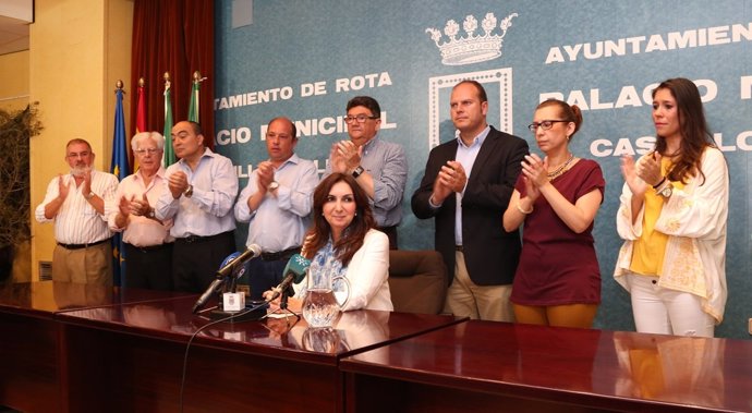 Rueda de prensa de la alcaldesa en funciones de Rota, Eva Corrales