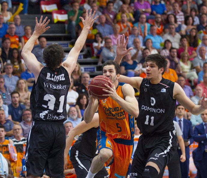 El Bilbao Basket alarga la serie al tercer partido