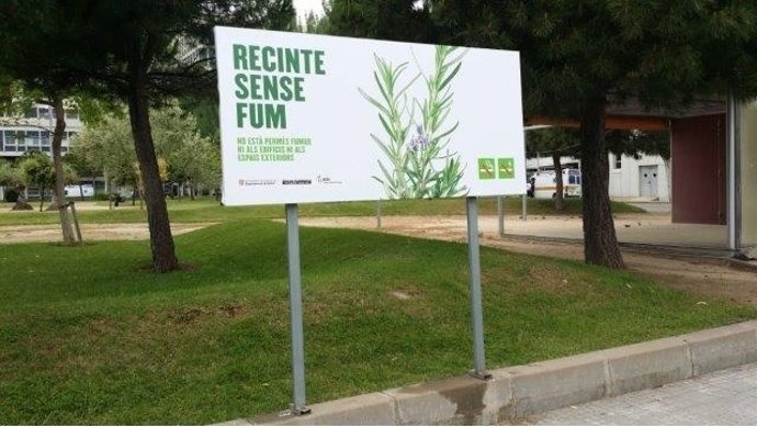 Espacios sin humo en hospitales catalanes. 